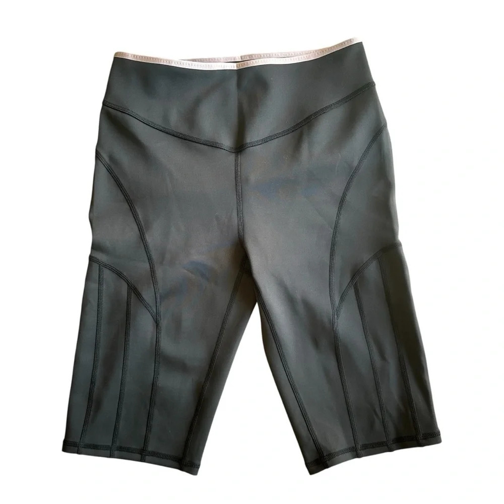 NWT Free People Movement Step up Yoga Athletic Black Bikeshorts size XS - Picture 2 of 8
